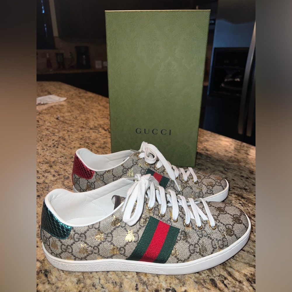Authentic Woman’s Gucci Sneakers